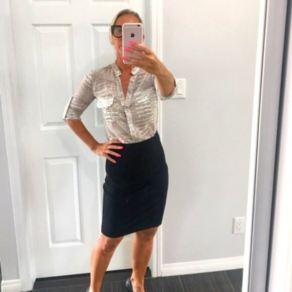 BCBG MaxAzria cotton/silk snake print button front blouse size xs - Picture 2 of 11